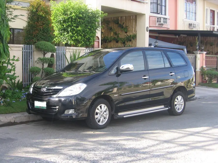 Toyota Innova SUV